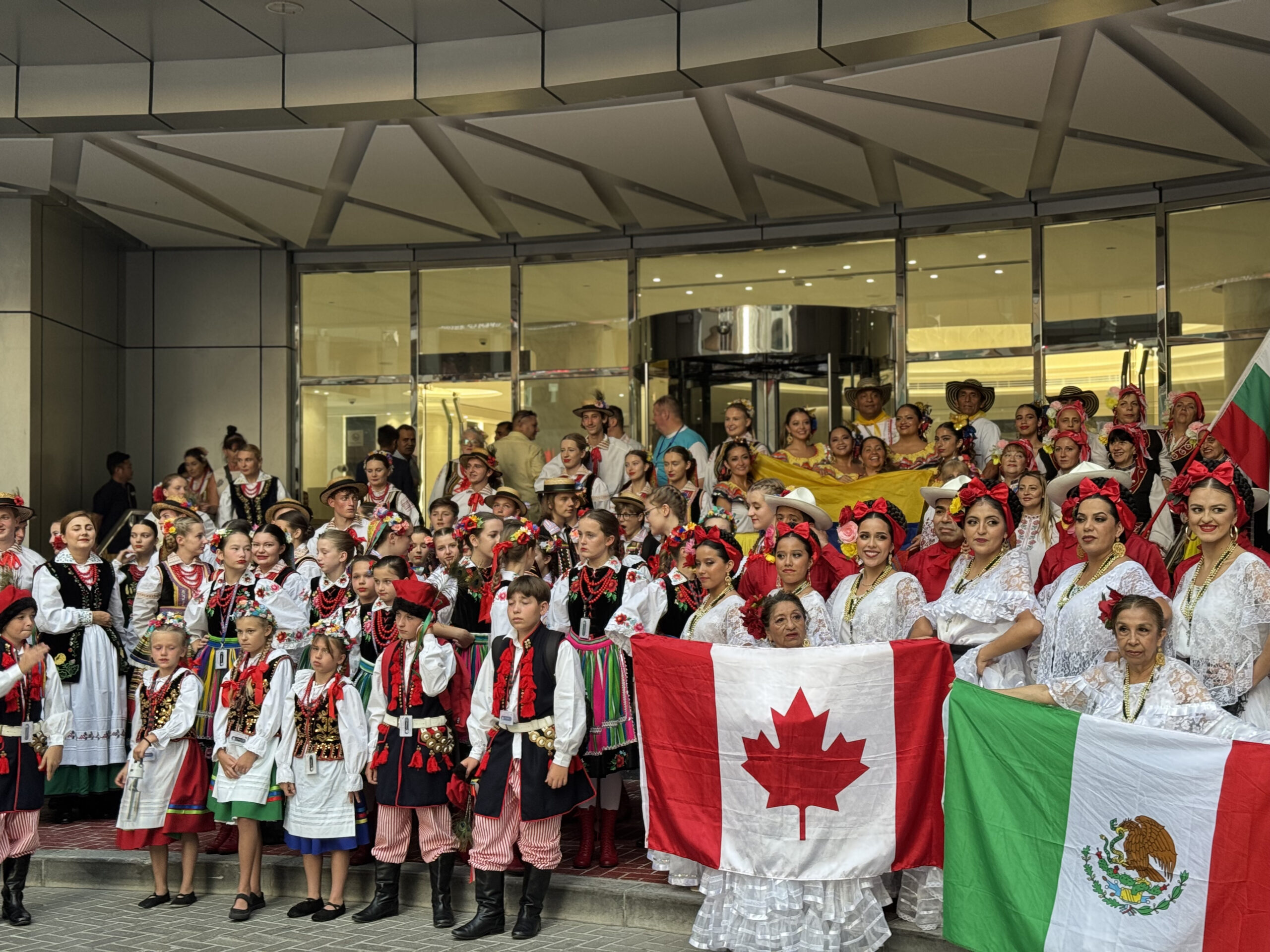 Folk Groups from Poland, Bulgaria, Mexico and Colombia in Dubai. Festival by WOFA